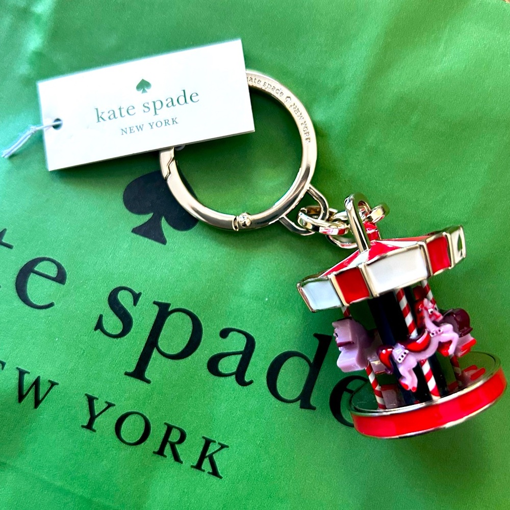 Kate Spade ✨🎁🎠 carousel keychain charm NWT - Picture 2 of 9